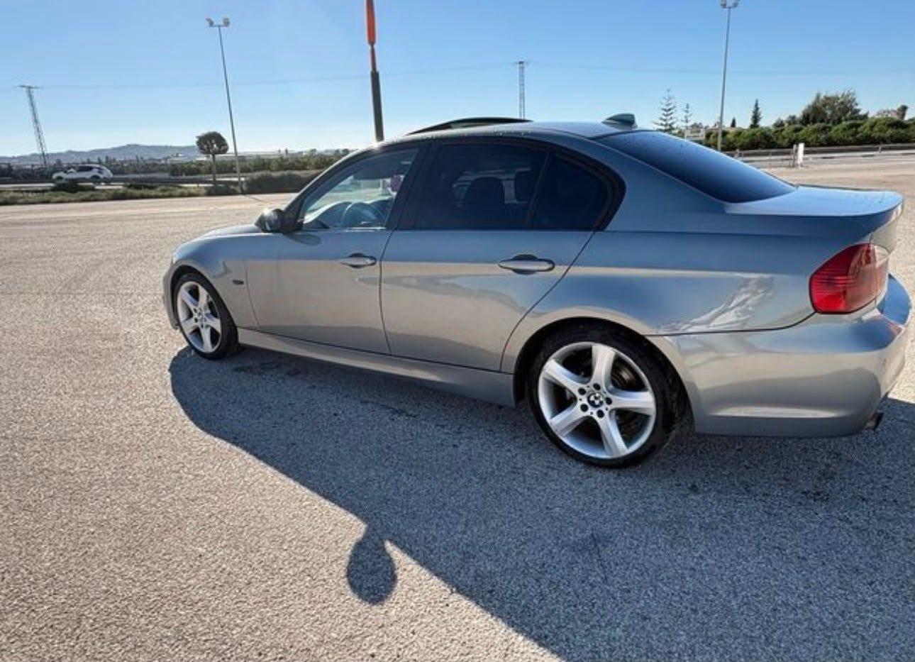 BMW 320d 2.0 163 CV Automático — foto 2